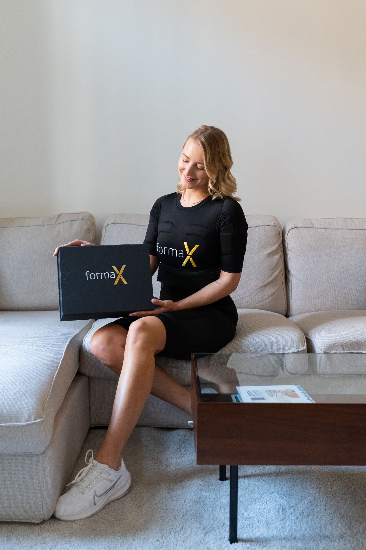 Forma X Home — EMS obleka